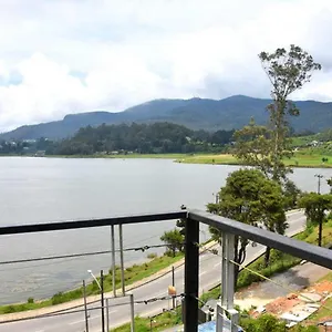 H2o Lakeside Hotel
